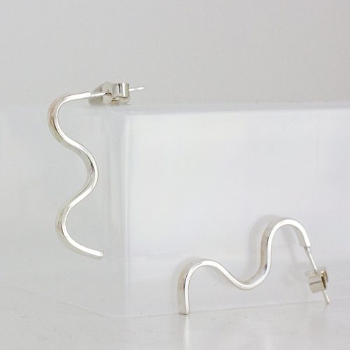 wiggle stud earrings